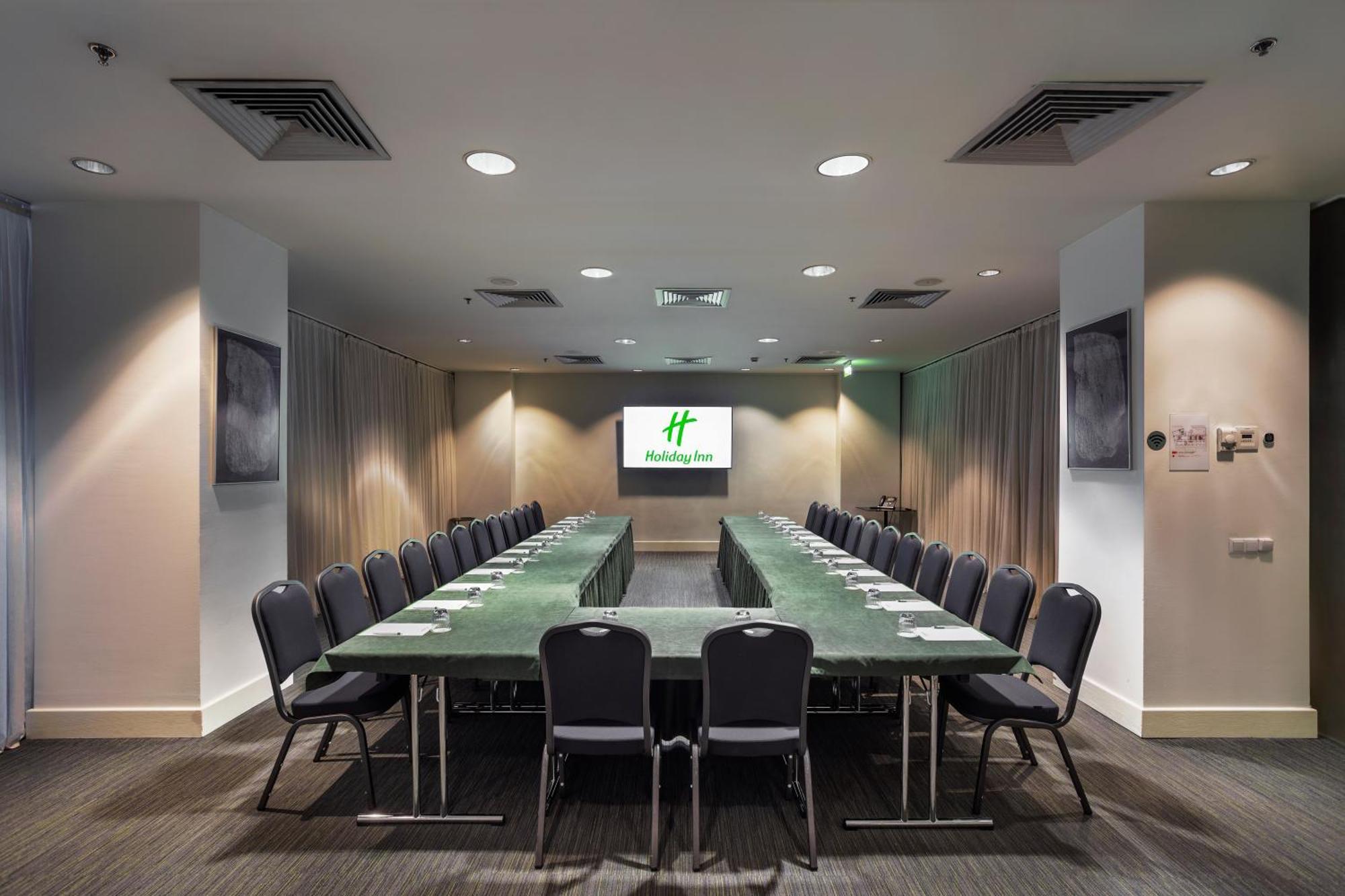Holiday Inn - Tbilisi By Ihg Екстериор снимка